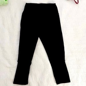 C&C Capri Leggings cut out knees